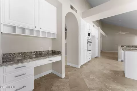 Entry Way - 4612 E Glade Cir, Mesa, AZ 85206 photo 4 of 10