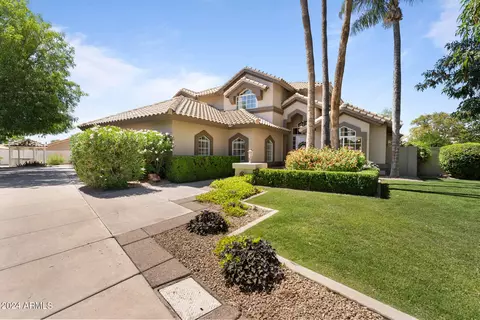Exterior - 4612 E Glade Cir, Mesa, AZ 85206 photo 2 of 15