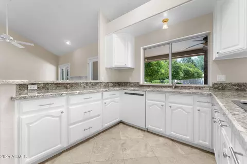 Kitchen - 4612 E Glade Cir, Mesa, AZ 85206 photo 2 of 3