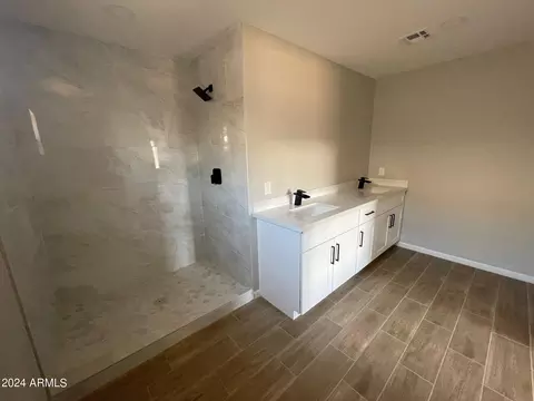 1713 E Madison St, Phoenix, AZ 85034 photo 9