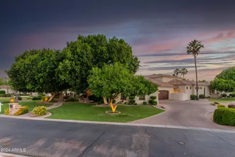 3800 S Clubhouse Dr #5, Chandler, AZ 85248