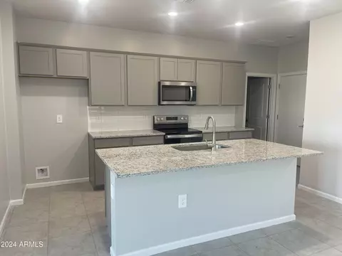 2458 E Boulder Ave, Apache Junction, AZ 85119 photo 3