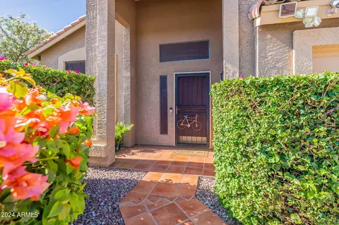 1532 E Hearne Way, Gilbert, AZ 85234 photo 3