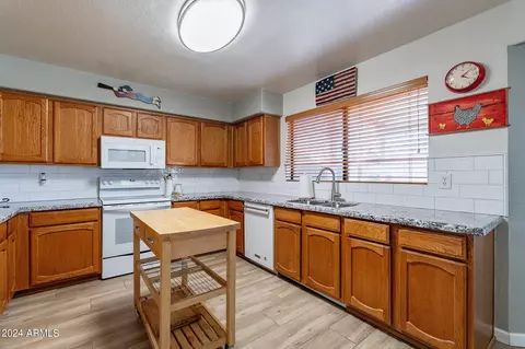 1532 E Hearne Way, Gilbert, AZ 85234 photo 16
