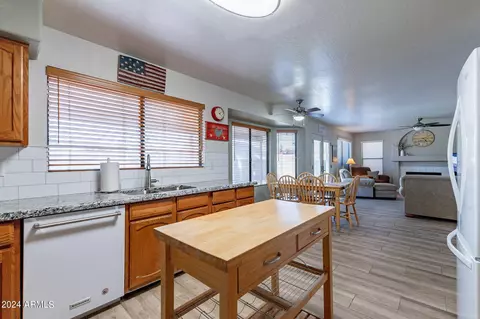 1532 E Hearne Way, Gilbert, AZ 85234 photo 18