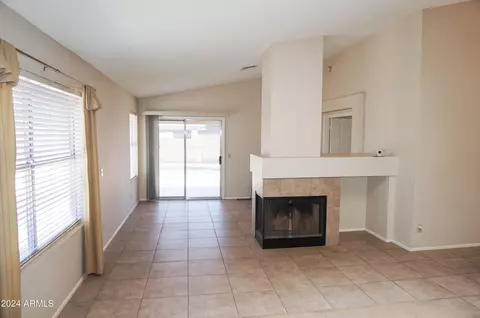 4627 E Carmen St, Phoenix, AZ 85044 photo 9