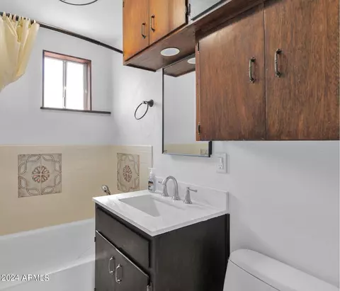 2221 E Whitton Ave, Phoenix, AZ 85016 photo 9