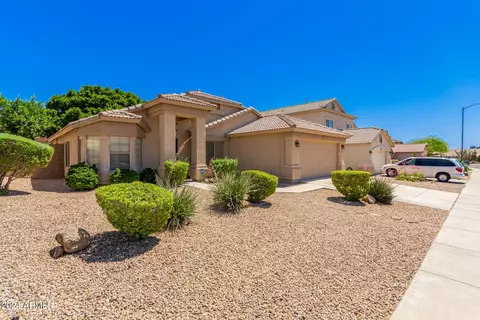 6425 W Briles Rd, Phoenix, AZ 85083