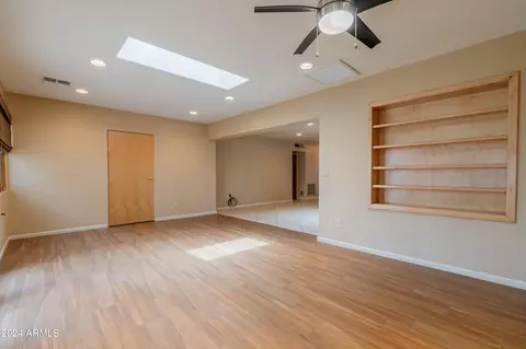 325 Encanto Dr, Tempe, AZ 85281 photo 18
