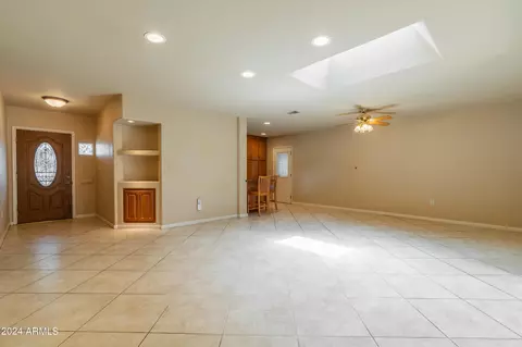 325 Encanto Dr, Tempe, AZ 85281 photo 13