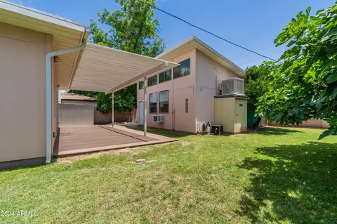 325 Encanto Dr, Tempe, AZ 85281 photo 4