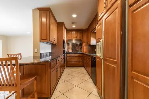 325 Encanto Dr, Tempe, AZ 85281 photo 16