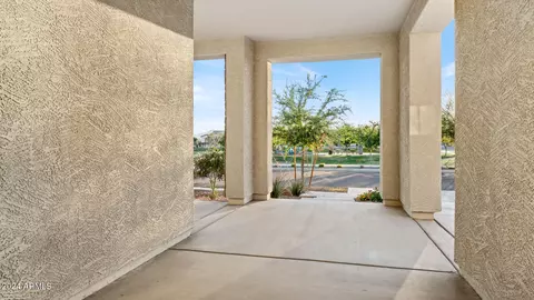 8435 S 22nd Dr, Phoenix, AZ 85041 photo 27