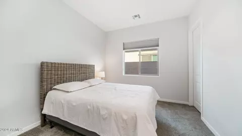 8435 S 22nd Dr, Phoenix, AZ 85041 photo 5