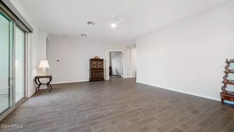 8435 S 22nd Dr, Phoenix, AZ 85041 photo 18
