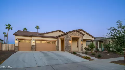 8435 S 22nd Dr, Phoenix, AZ 85041 photo 3