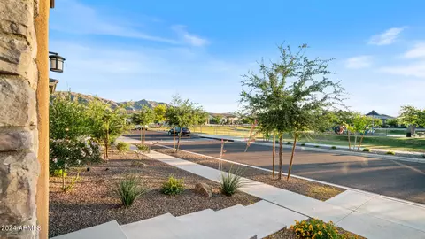 8435 S 22nd Dr, Phoenix, AZ 85041 photo 28