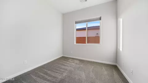 8435 S 22nd Dr, Phoenix, AZ 85041 photo 19