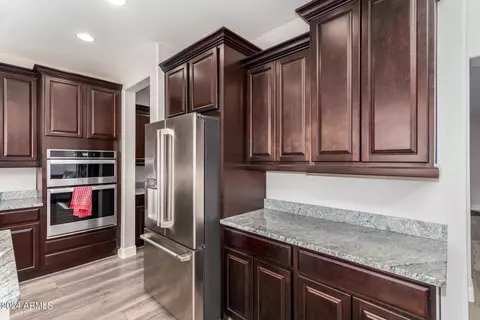Kitchen - 5344 S Verde --, Mesa, AZ 85212 photo 4 of 7