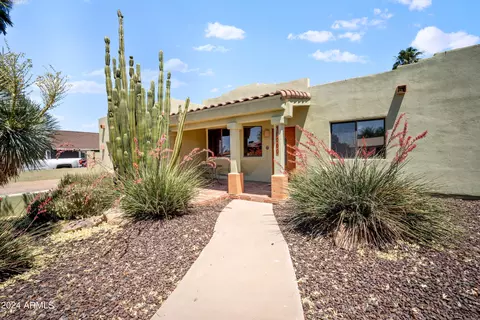 18060 N Villa Rita Dr, Phoenix, AZ 85032