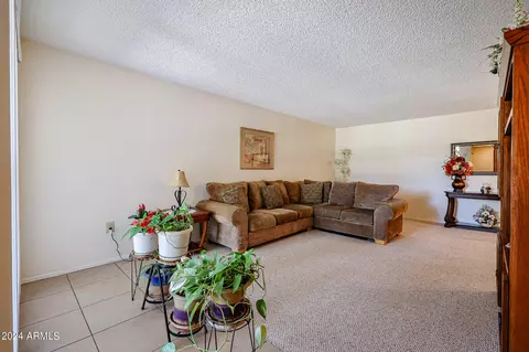 10717 W Santa Fe Dr, Sun City, AZ 85351