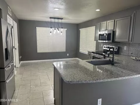 2502 W Bent Tree Dr, Phoenix, AZ 85085 photo 3