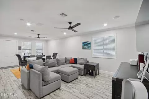 125 E Jasmine St, Mesa, AZ 85201 photo 5
