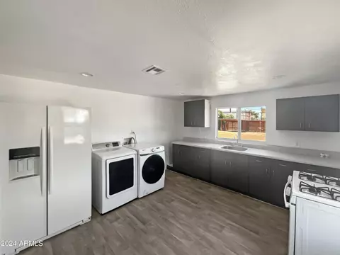 9425 N 11th Ave, Phoenix, AZ 85021 photo 21