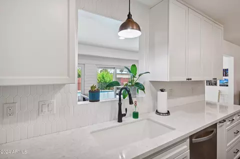 1118 E Manhatton Dr, Tempe, AZ 85282 photo 5