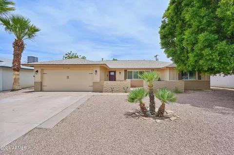 1118 E Manhatton Dr, Tempe, AZ 85282