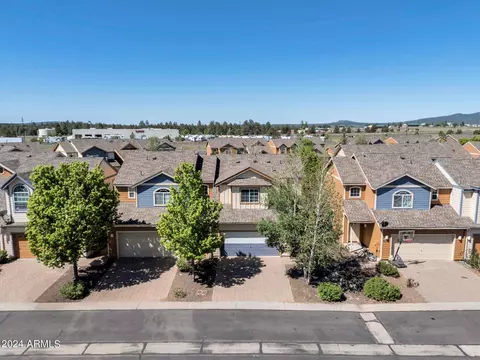 9054 W Arden Ln, Bellemont, AZ 86015