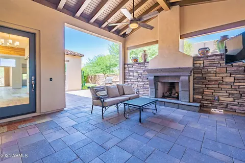 8720 Eastwood Cir, Carefree, AZ 85377