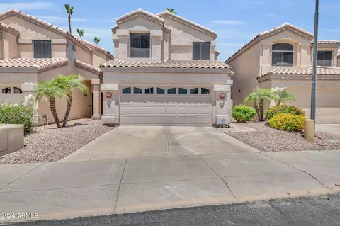 3442 E Rockwood Dr, Phoenix, AZ 85050