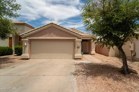 13697 W Desert Flower Dr, Goodyear, AZ 85395