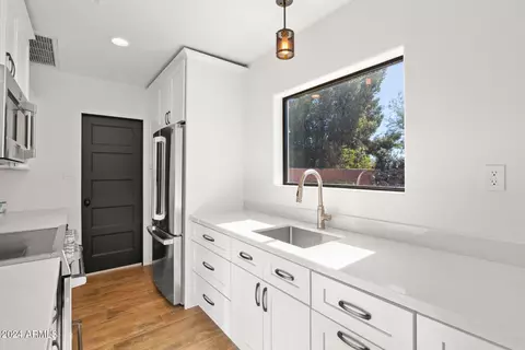7224 E Jenan Dr, Scottsdale, AZ 85260