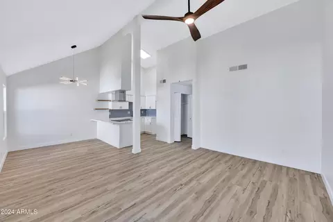 1116 E Kaler Dr, Phoenix, AZ 85020 photo 6