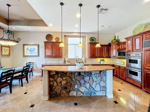 3838 E Tracker Trl, Phoenix, AZ 85050 photo 9