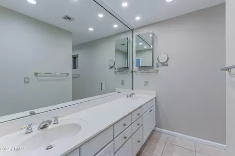 4714 E Vineyard Rd, Phoenix, AZ 85042 photo 16