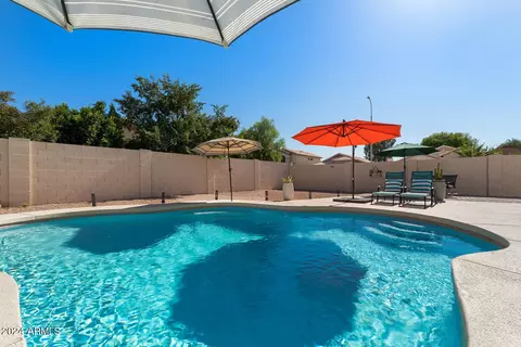 5231 W Glenview Pl, Chandler, AZ 85226