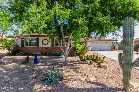 1947 E Pebble Beach Dr, Tempe, AZ 85282
