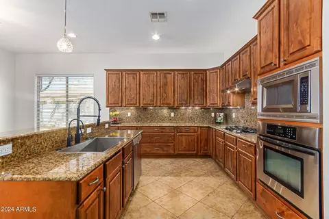 1998 W White Pine Dr, Phoenix, AZ 85085 photo 17