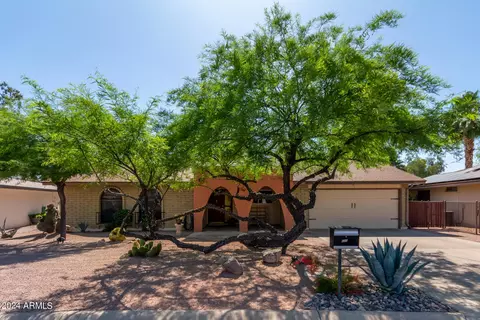 632 S Essex Ln, Mesa, AZ 85208