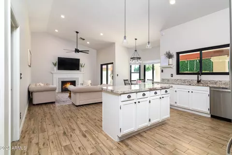 13602 S 37th Pl, Phoenix, AZ 85044 photo 6