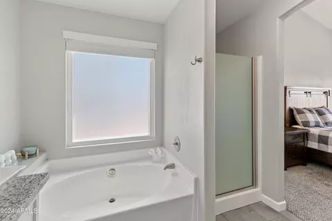 4233 E Morrow Dr, Phoenix, AZ 85050 photo 12
