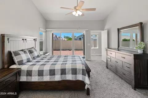4233 E Morrow Dr, Phoenix, AZ 85050 photo 9