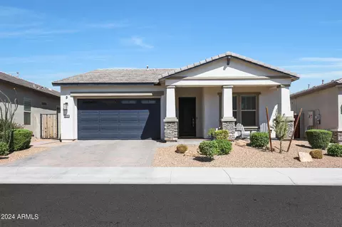 18105 N 65th Pl, Phoenix, AZ 85054