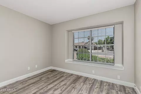 1016 E Utopia Rd, Phoenix, AZ 85024 photo 17