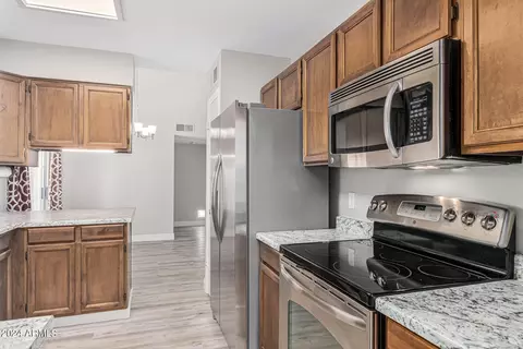 1016 E Utopia Rd, Phoenix, AZ 85024 photo 9