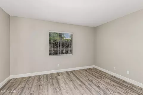1016 E Utopia Rd, Phoenix, AZ 85024 photo 14