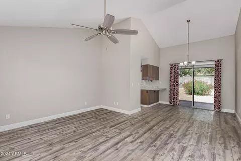 1016 E Utopia Rd, Phoenix, AZ 85024 photo 5